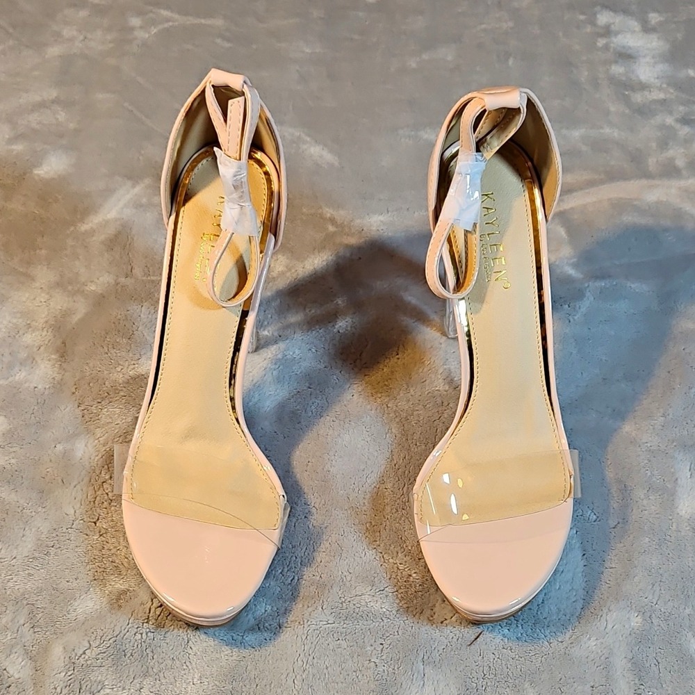 Katy Perry Nude Patent Strappy Block Heel Ankle Strap Open Toe Buckle Size 10